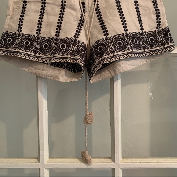 Loft linen embroidered shorts - size 0 - Picture 6 of 9